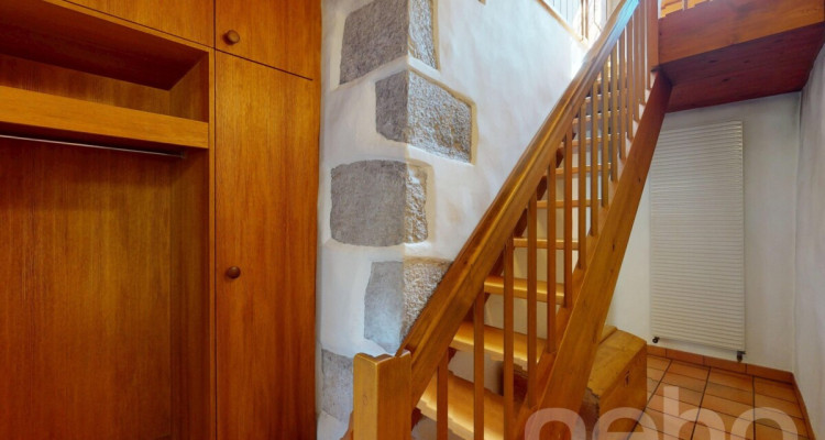 Magnifique ferme avec grange aménageable et terrain à bâtir à Court image 8