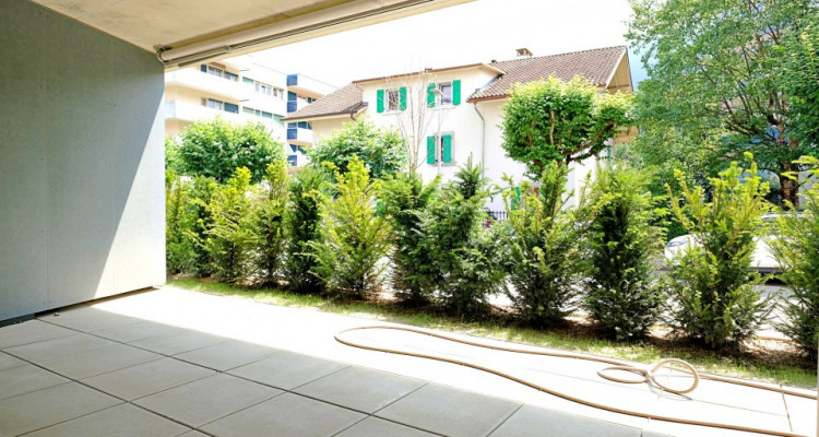 Superbe rez-de-jardin avec terrasse - Neuf 2,5 p / 1 chambre  image 6