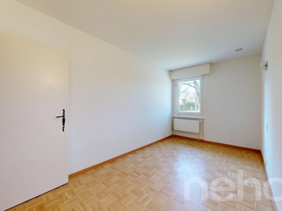 Charmante maison familiale avec studio indépendant, jardin et piscine image 5