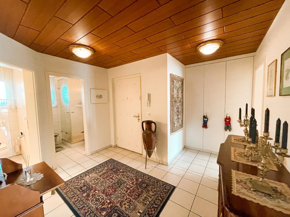 grosszügige 4.5 Zimmer Wohnung an bester Lage 4.5 pièces 113 m2 à