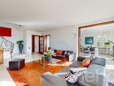 Magnifique maison individuelle avec vue imprenable sur le lac ! image 5