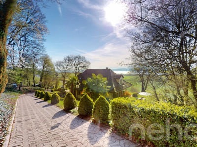 Magnifique maison individuelle avec vue imprenable sur le lac ! image 8