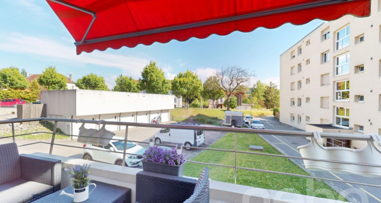 Très bel appartement comme neuf avec balcon et garage ! image 8