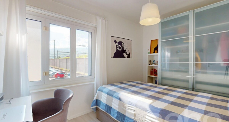 Très bel appartement comme neuf avec balcon et garage ! image 7