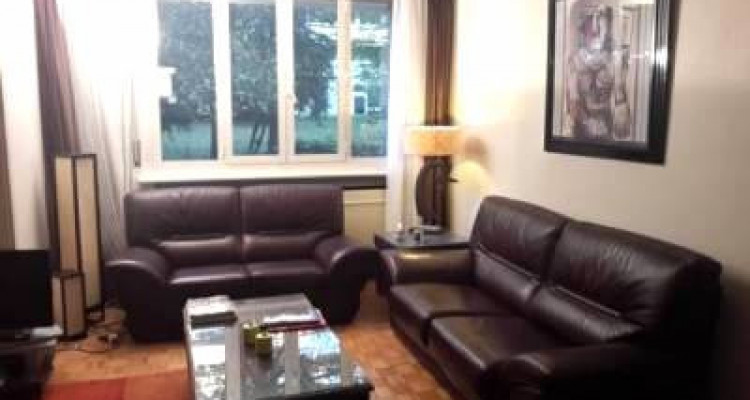Spacious 1-bedroom furnished apartment in Champel image 4