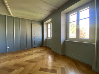 Spacieux duplex avec cachet dans ancienne maison de maître image 4