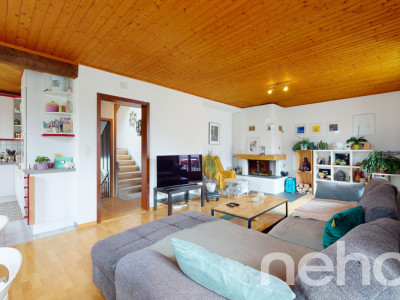 Immeuble de rendement avec 13 garages dont terrain constructible! image 9