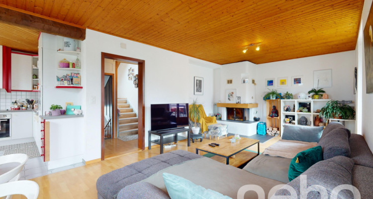 Immeuble de rendement avec 13 garages dont terrain constructible! image 9