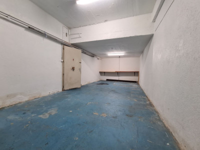 Restaurant et surface commerciale à louer image 12