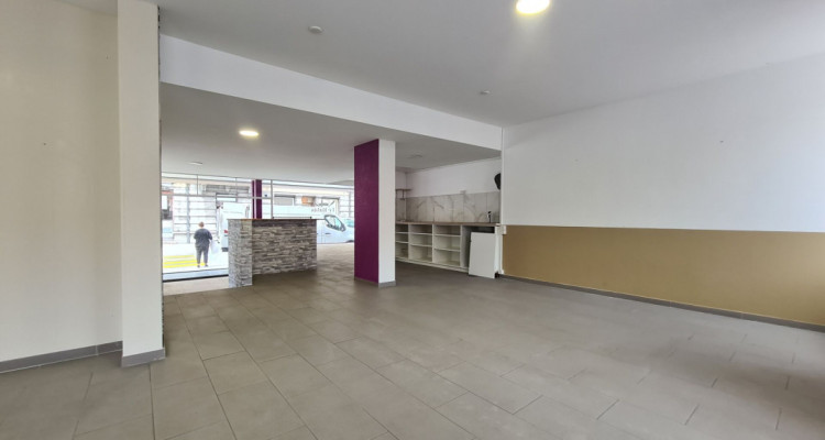 Restaurant et surface commerciale à louer image 8