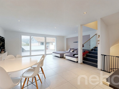 Villa mitoyenne sur 3 niveaux ? Lumineuse et idéalement située image 5