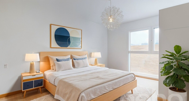 Villa mitoyenne sur 3 niveaux ? Lumineuse et idéalement située image 11