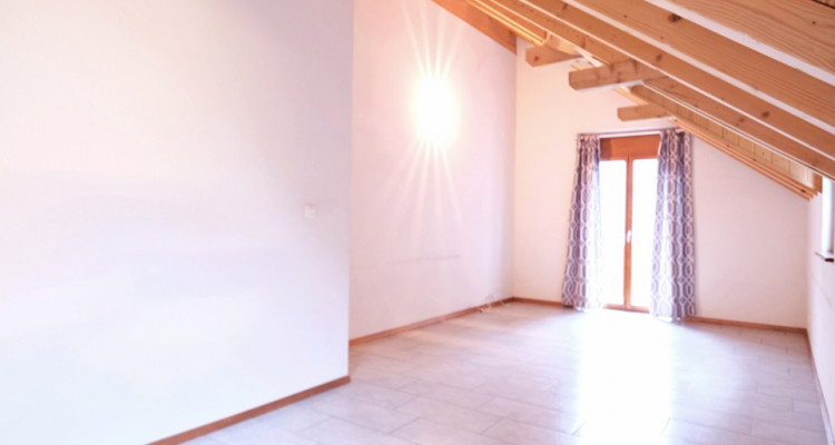 Magnifique appartement en attique de 3 pièces à Lavey-les-Bains image 1