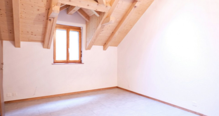 Magnifique appartement en attique de 3 pièces à Lavey-les-Bains image 4