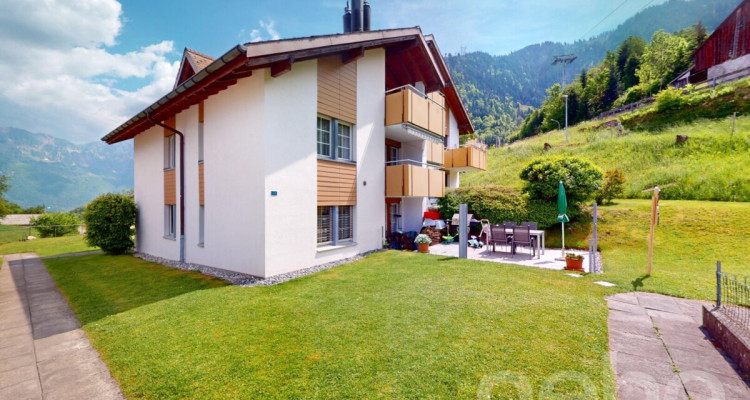 Charmante 4.5-Zimmer-Wohnung mit Bergpanorama in Oberterzen SG image 1