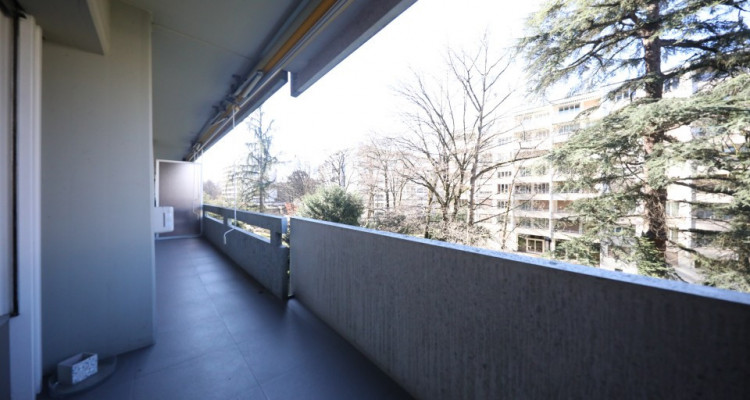 Magnifique appartement / 5p. / terrasse / idéalement placé à Genève image 1