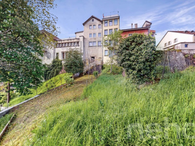 Bel immeuble de rendement à réinventer dans le centre historique image 11