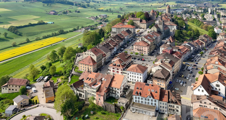 Bel immeuble de rendement à réinventer dans le centre historique image 12