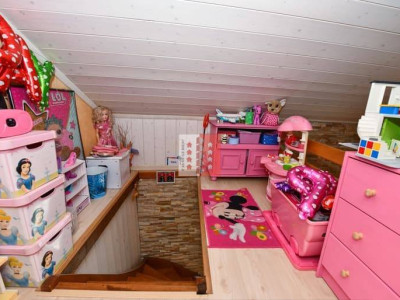 Maison individuelle avec potentiel de rénovation au coeur de Fully image 2