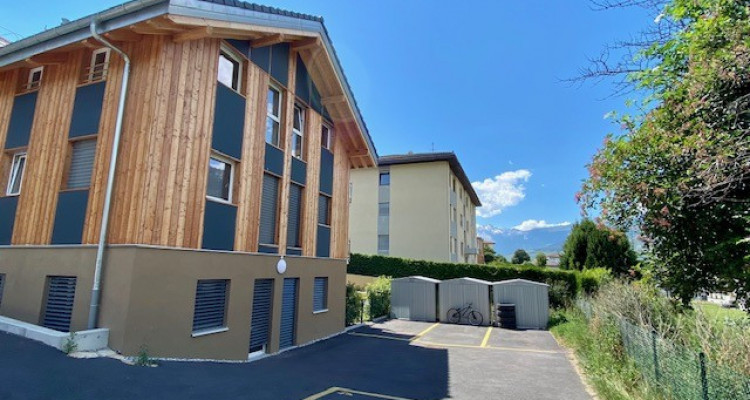 Appartement 3.5 pièces Rez avec terrasse couverte et jardin, Grône  image 7