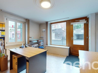 Exclusif: immeuble mixte dans la rue centrale image 4