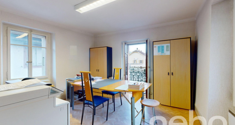 Exclusif: immeuble mixte dans la rue centrale image 7