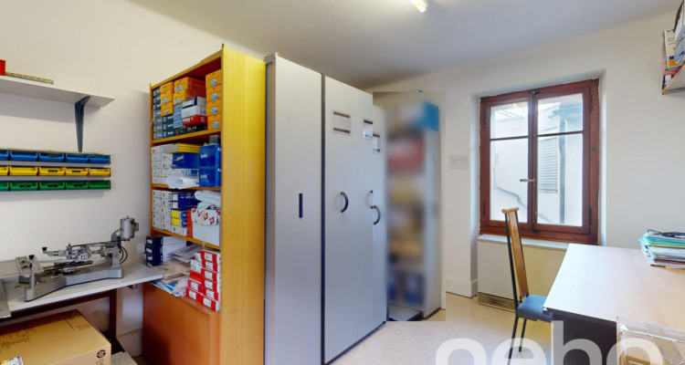 Exclusif: immeuble mixte dans la rue centrale image 11