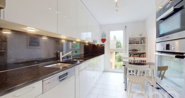 Stilvolle Maisonettewohnung mit Panoramablick und Sonnenterrasse image 5