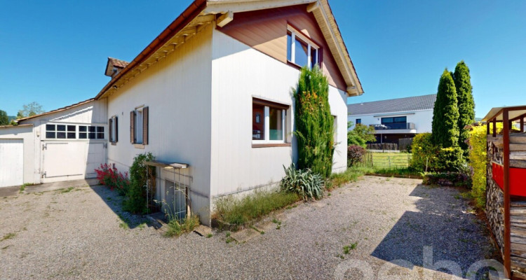 6.5-Zimmer Einfamilienhaus mit sonnigem Garten und viel Potential image 1