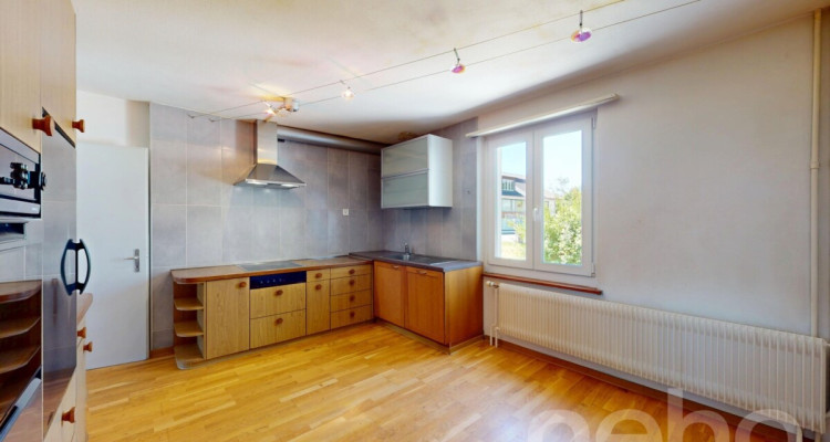 6.5-Zimmer Einfamilienhaus mit sonnigem Garten und viel Potential image 7