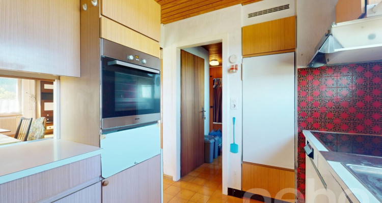 Belle maison familiale de 6.5p avec jardin et magnifique vue! image 10