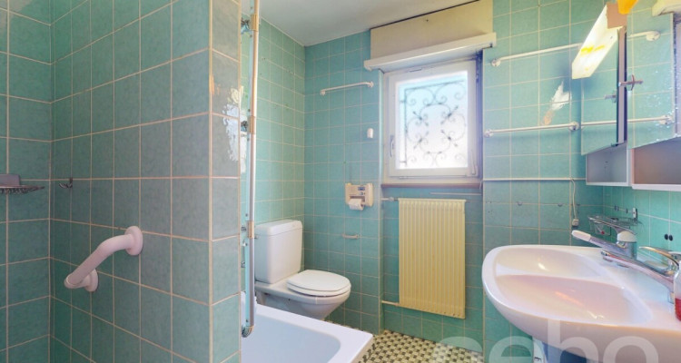 Belle maison familiale de 6.5p avec jardin et magnifique vue! image 8