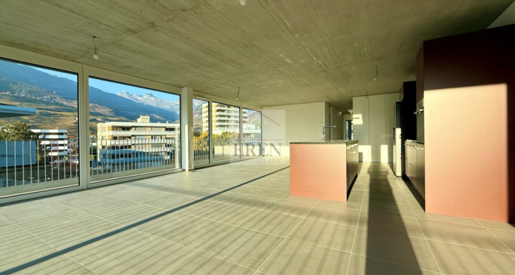 Attique panoramique 4,5 pièces entièrement vitrés avec balcon-terrasse en angle de 72m2 image 4