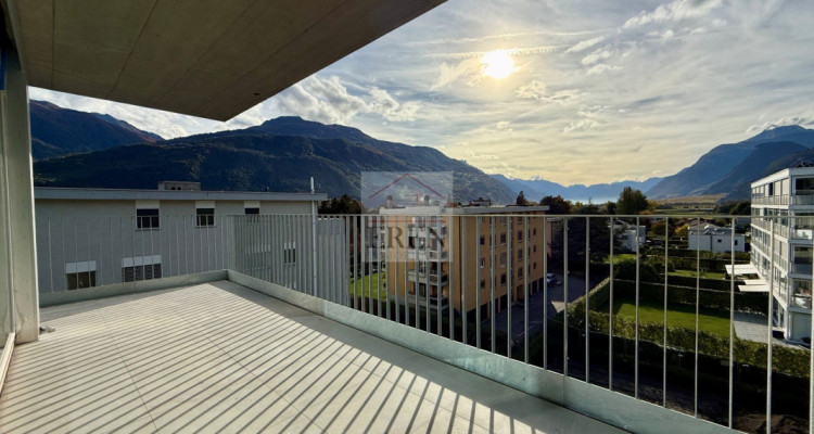 Attique exceptionnel 4,5 neuf avec vue panoramique et terrasse de 55 m2 sud-ouest image 13