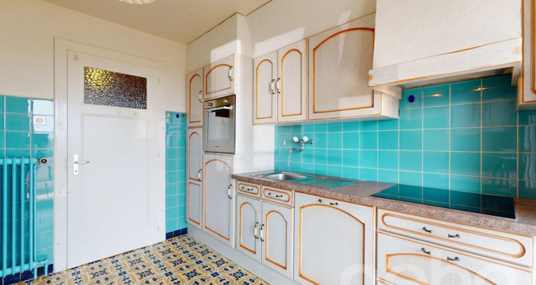 VIVEZ AU CALME, FACE AU LAC, AUX PORTES DE LAUSANNE image 8