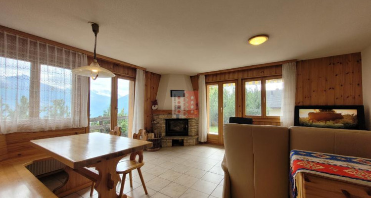 Vue imprenable sur la Dent Blanche et la pointe du Cervin! image 3