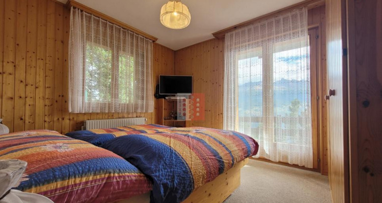 Vue imprenable sur la Dent Blanche et la pointe du Cervin! image 8