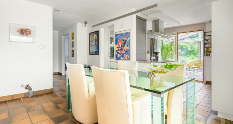 Exklusives EFH in Grabs mit Naturpool & Aussicht in Toplage image 7