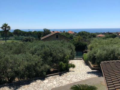 MAGNIFIQUE PROPRIETE AVEC VUE SUR LA MER A 180° image 9