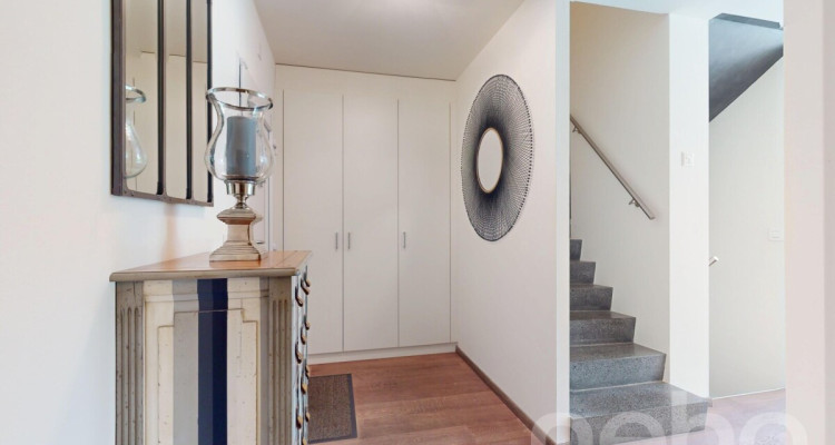 Belle maison mitoyenne avec jardin, emplacement idéal image 8