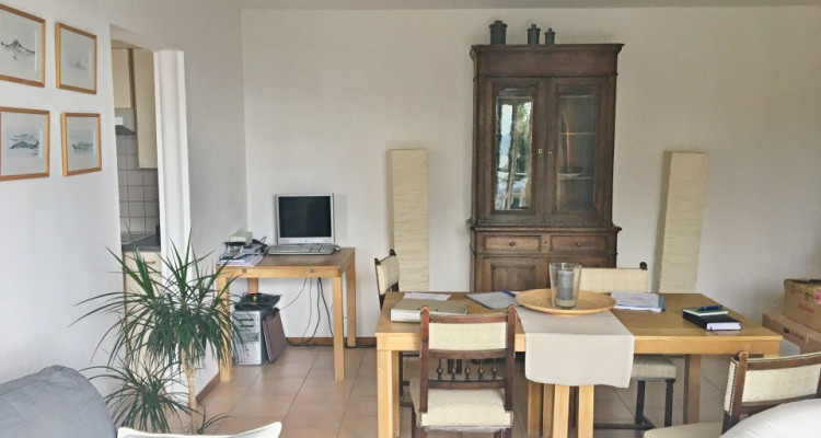 A louer : Grand appartement 2,5 pièces au calme à Crans-près-Céligny image 2