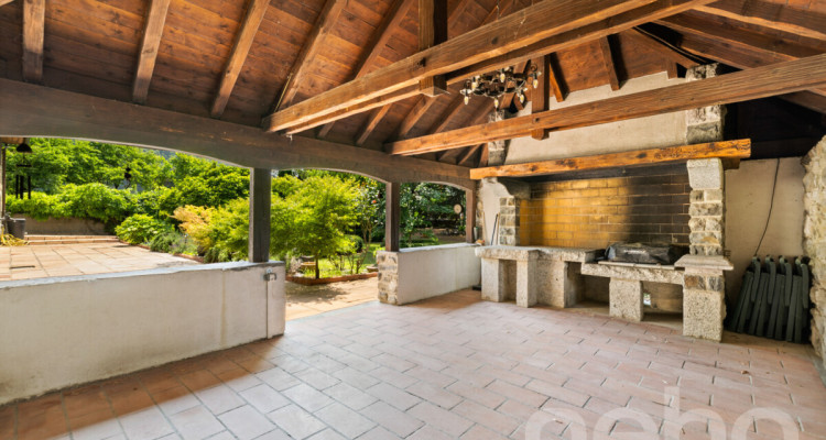 Exclusif: Magnifique propriété avec maison de maître et hangar image 10