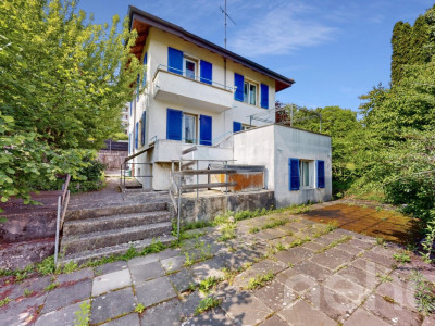 Maison lumineuse avec vue dégagée et potentiel image 1