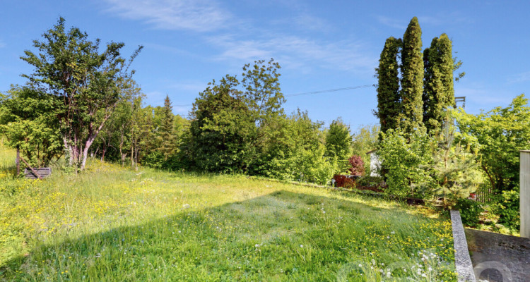 Maison lumineuse avec vue dégagée et potentiel image 2