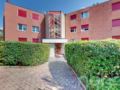 Appartement rénové de 4,5 pièces avec vue  sur le lac ! image 12