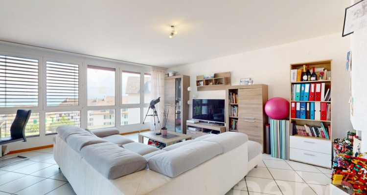 Appartement rénové de 4,5 pièces avec vue  sur le lac ! image 5