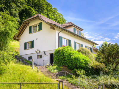 Grosszügiges Einfamilienhaus mit Weitblick und traumhaftem Garten image 2