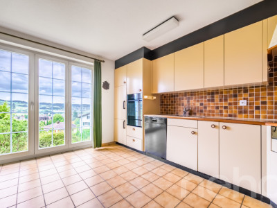 Grosszügiges Einfamilienhaus mit Weitblick und traumhaftem Garten image 7