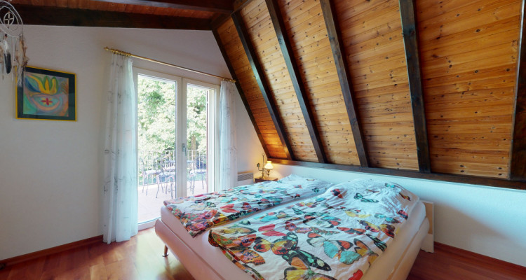 En exclusivité Belle villa avec piscine dans un écrin de verdure image 10