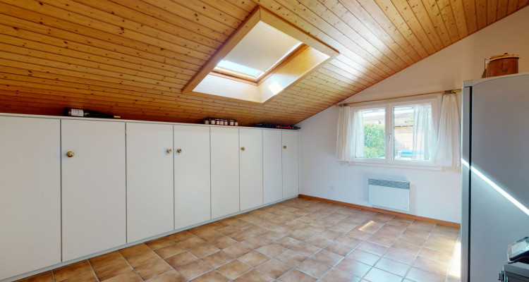 En exclusivité Belle villa avec piscine dans un écrin de verdure image 12